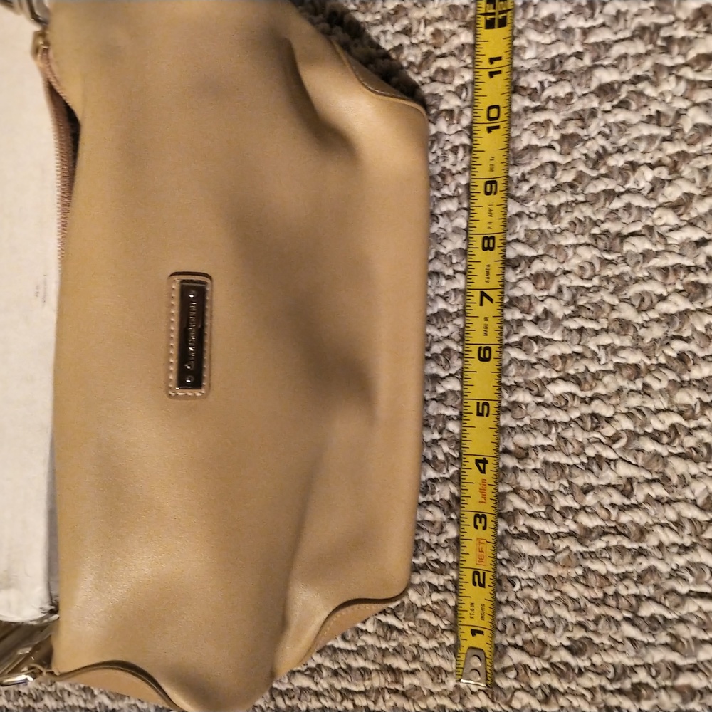 😄Liz Claiborne satchel purse in Mint condition